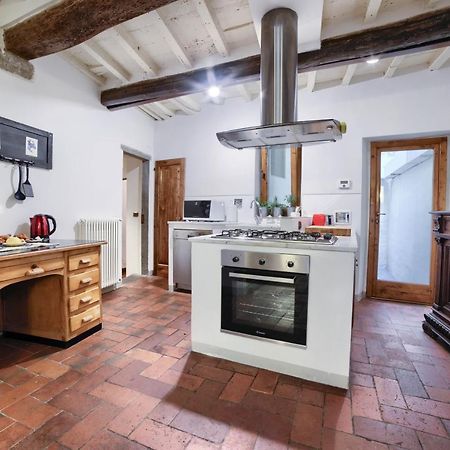 Apartment Lacosta Near Ponte Vecchio ฟลอเรนซ์ ภายนอก รูปภาพ