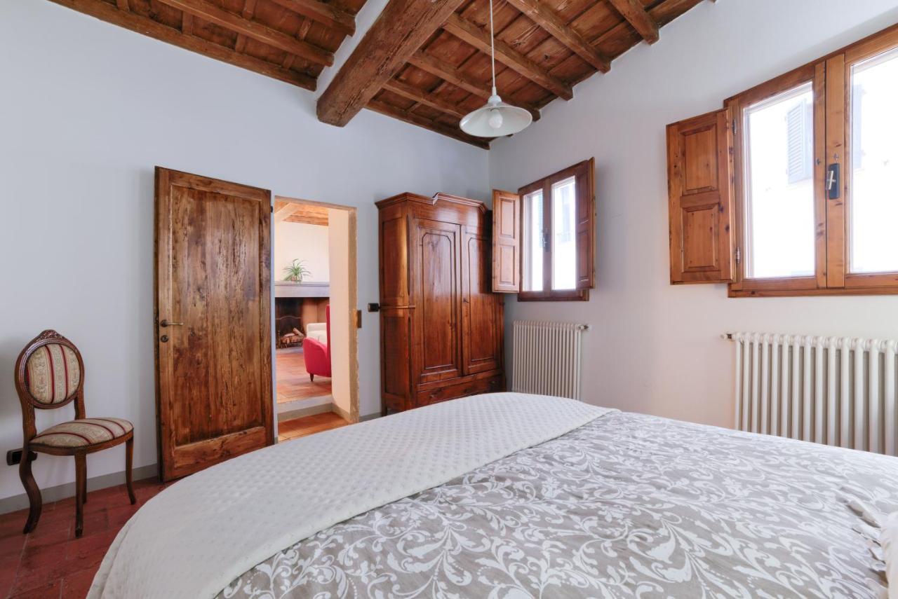 Apartment Lacosta Near Ponte Vecchio ฟลอเรนซ์ ภายนอก รูปภาพ