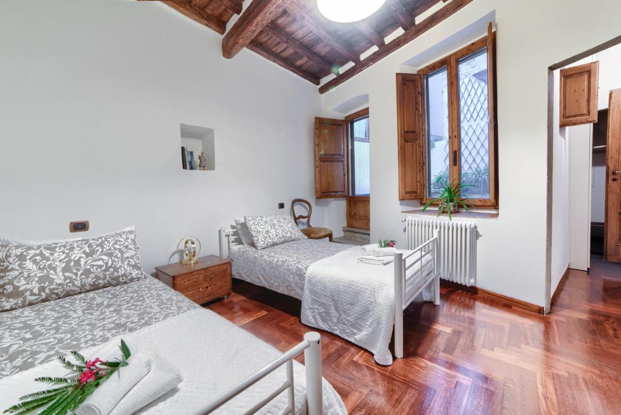 Apartment Lacosta Near Ponte Vecchio ฟลอเรนซ์ ภายนอก รูปภาพ