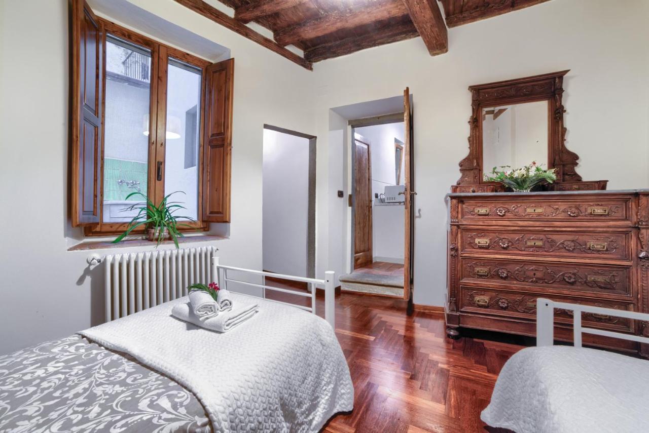 Apartment Lacosta Near Ponte Vecchio ฟลอเรนซ์ ภายนอก รูปภาพ